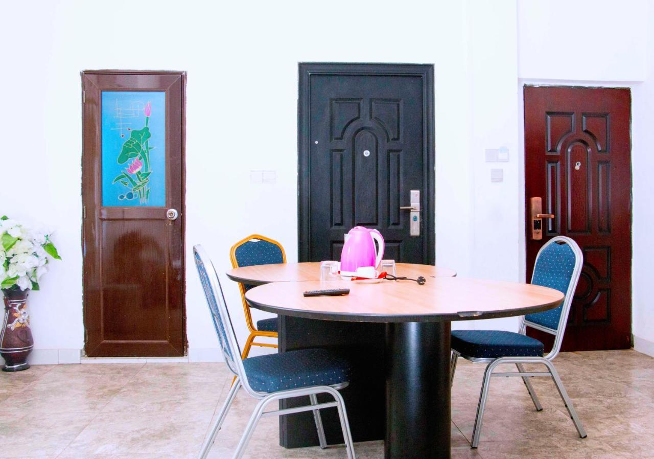 Nora Hotel Cotonou Exterior photo