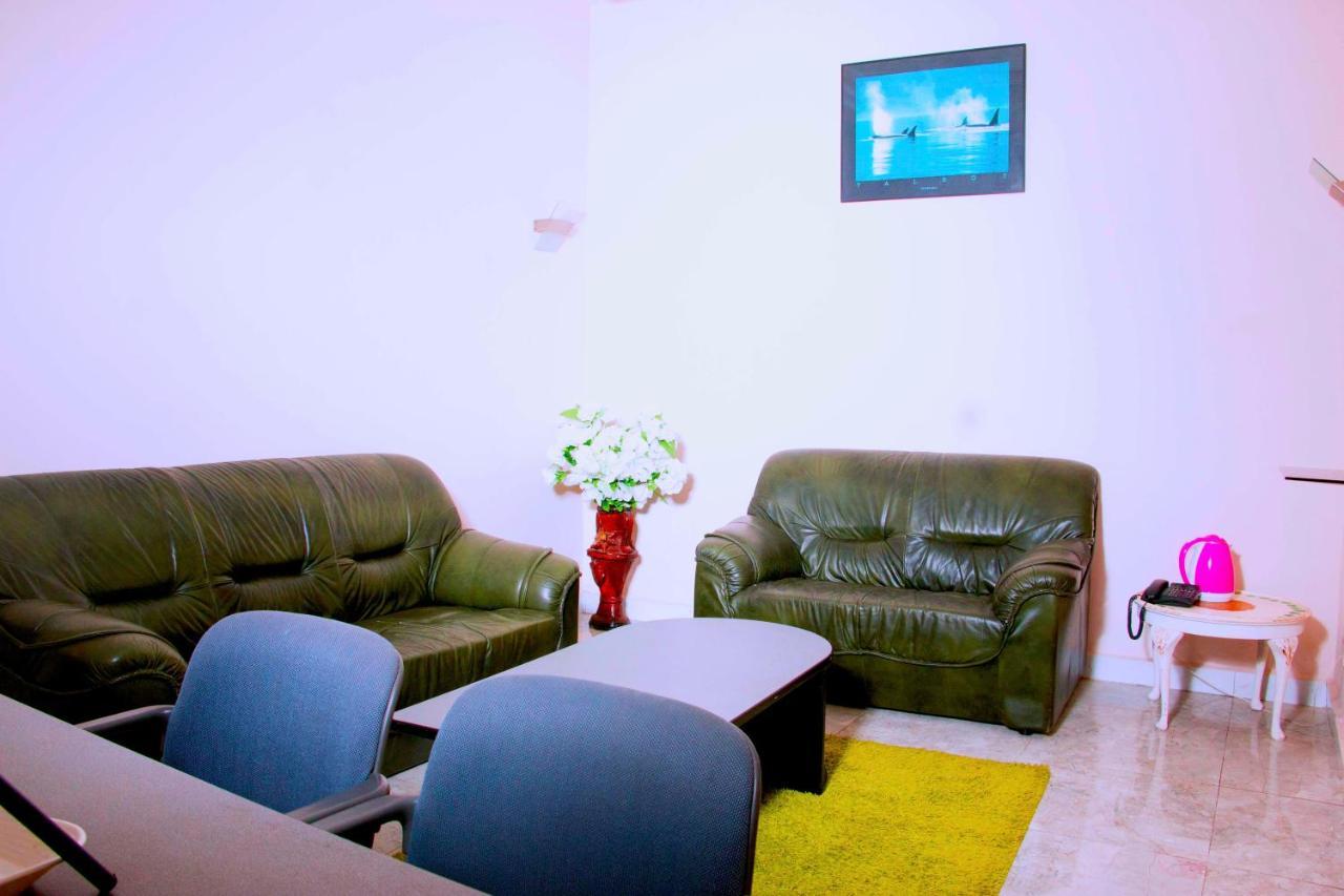 Nora Hotel Cotonou Exterior photo